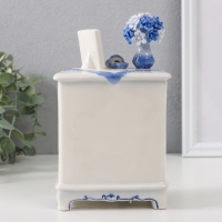 Сувенир керамика музыкальный "Старинный комод с вазой с цветами" 7,5х10,6х18 см Сувенир керамика музыкальный "Старинный комод с вазой с цветами" 7,5х10,6х18 см