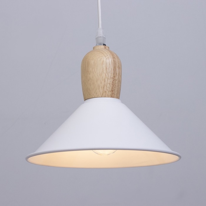 Светильник трековый &laquo;Кива&raquo; Е27 40Вт белый 22х22х21-121см