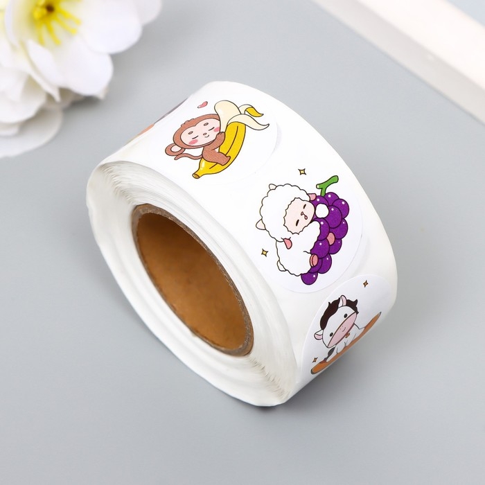 Наклейка бумага Наклейка бумага "Очаровательные крохи" d=2,5 см 500 шт в рулоне 3х6х6 см