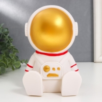 Копилка пластик "Космонавт сидячий" МИКС 12,5х12,5х17,5 см Копилка пластик "Космонавт сидячий" МИКС 12,5х12,5х17,5 см