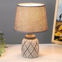 Настольная лампа "Ассанти" Е14 40Вт серый 16,5х16,5х26 см RISALUX Настольная лампа "Ассанти" Е14 40Вт серый 16,5х16,5х26 см RISALUX