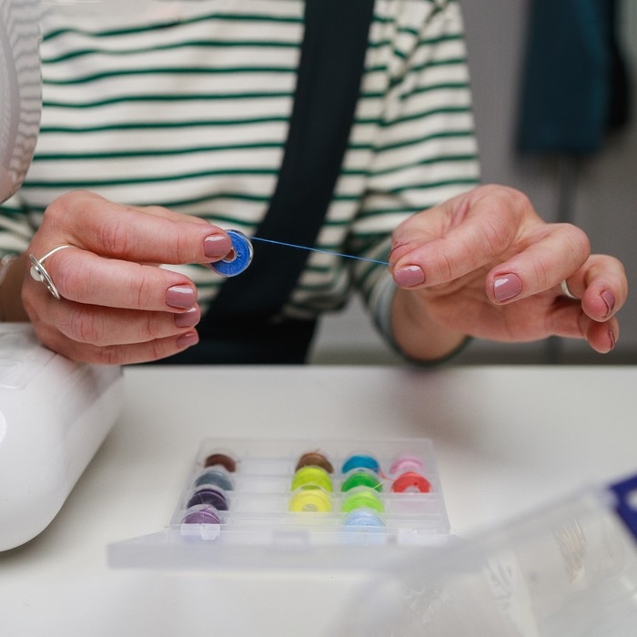 Набор шпулек с нитками, в органайзере, d = 20 мм, 25 шт, цвет разноцветный Набор шпулек с нитками, в органайзере, d = 20 мм, 25 шт, цвет разноцветный