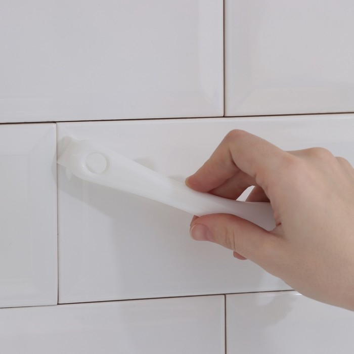 Щётка для чистки посуды и решёток-гриль Raccoon, круг, 19×5,5×2 см, цвет белый Щётка для чистки посуды и решёток-гриль Raccoon, круг, 19×5,5×2 см, цвет белый