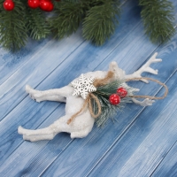 Украшение ёлочное "Олень с декором" 14х8 см, белый