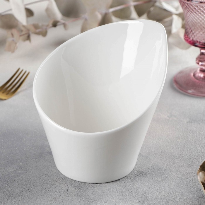 Блюдо фарфоровое для снеков Wilmax, 14&times;16 см, цвет белый