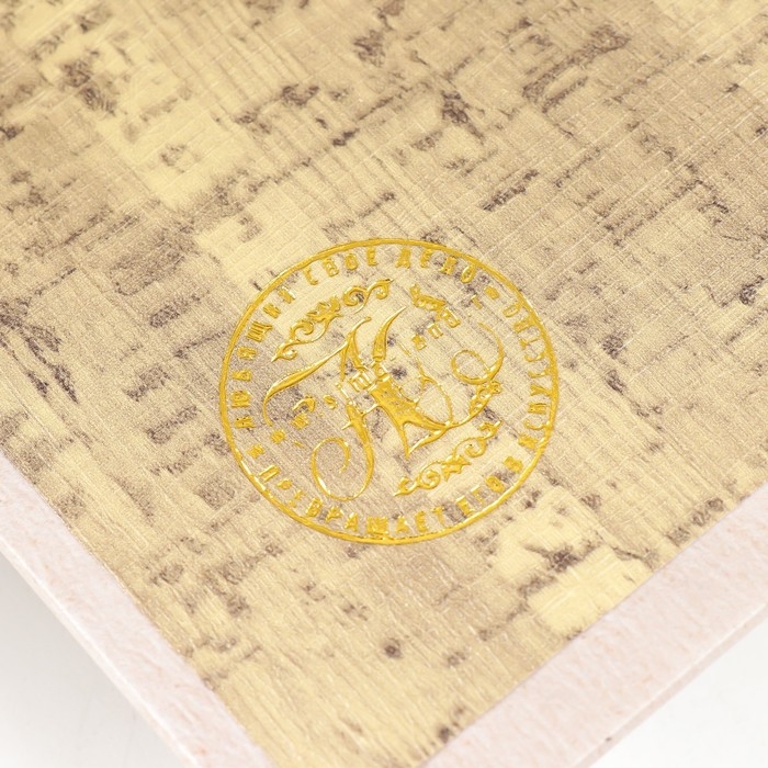 Сейф-книга дерево кожзам Сейф-книга дерево кожзам "Профиль девушки с цветами в волосах" 21х13х5 см