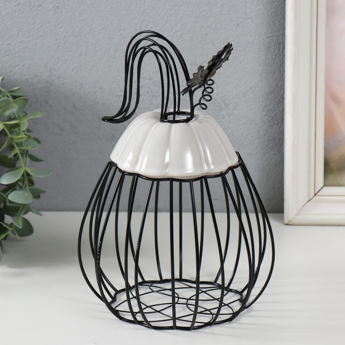Сувенир вазон металл, керамика Сувенир вазон металл, керамика "Тыква с листочком" черная с белым 14,3х14,3х21 см