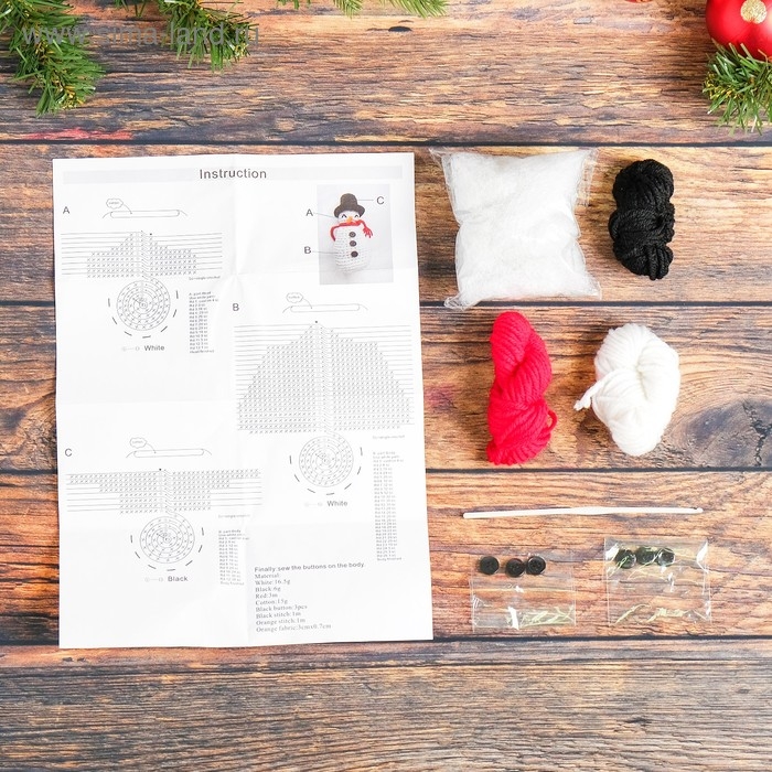 Набор для создания игрушки из пряжи &laquo;Снеговичок&raquo;