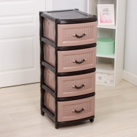 Комод 4-х секционный, цвет бежево-коричневый Комод 4-х секционный, цвет бежево-коричневый