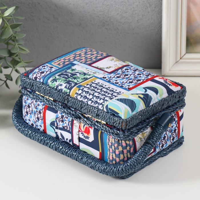 Шкатулка для рукоделия Шкатулка для рукоделия "Пэчворк. Синие цветы" 18х12х9,5 см