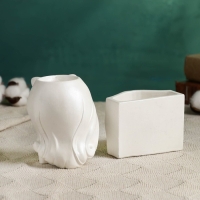 Набор кашпо "Губы и девушка" 2 шт, перламутр с красным, 15см Набор кашпо "Губы и девушка" 2 шт, перламутр с красным, 15см