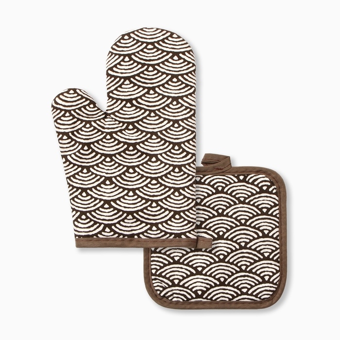 Кух.набор 2 пр. Этель Узор прих.17*17см, варежка-прихв. 26*16см,100%п/э Кух.набор 2 пр. Этель Узор прих.17*17см, варежка-прихв. 26*16см,100%п/э