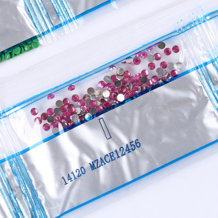 Алмазная вышивка «Цветы в саду», интерьерный декор Алмазная вышивка «Цветы в саду», интерьерный декор