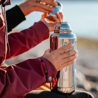 Термос Flask 1000, вакуумный, стальной зеркальный Термос Flask 1000, вакуумный, стальной зеркальный