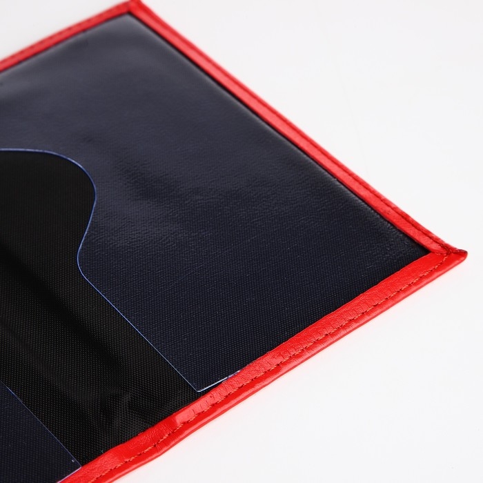 Обложка для паспорта, цвет алый