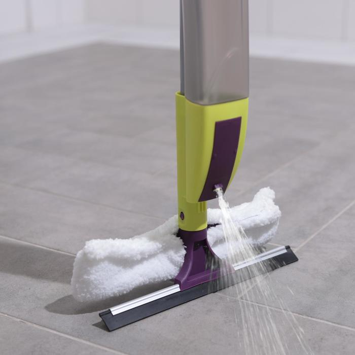 Швабра для мытья пола с распылителем Доляна, насадка из микрофибры 38×10 см, дополнительная насадка для мойки стёкол, ручка 120 см Швабра для мытья пола с распылителем Доляна, насадка из микрофибры 38×10 см, дополнительная насадка для мойки стёкол, ручка 120 см