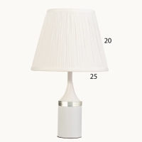 Лампа настольная "Жаннет" 1х40Вт Е27+LED подсветка белый 24х24х41,5см Лампа настольная "Жаннет" 1х40Вт Е27+LED подсветка белый 24х24х41,5см