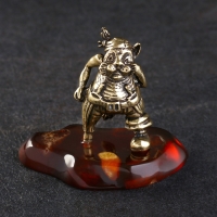 Сувенир "Кот Пират", латунь, янтарь Сувенир "Кот Пират", латунь, янтарь