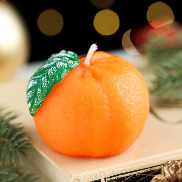 Декоративная свеча Декоративная свеча "Мандарин с листочком", 6х6х5 см