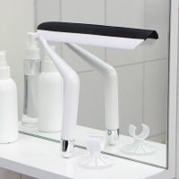 Водосгон с держателем на вакуумной присоске, 23,5&times;20,5&times;2 см