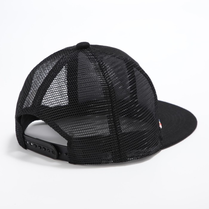 Кепка женская с прямым козырьком «Крутой», цвет чёрный, сетка, р-р 56, с бусами Кепка женская с прямым козырьком «Крутой», цвет чёрный, сетка, р-р 56, с бусами