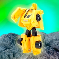 Робот &laquo;Автобот&raquo;, трансформируется