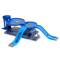 Парковка &laquo;Полицейский участок&raquo;, с 2 металлическими машинами