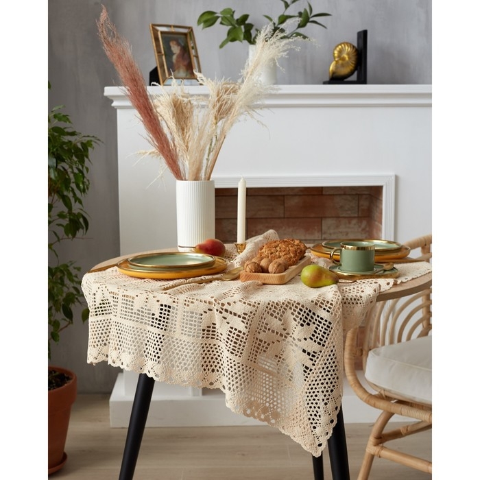 Скатерть Этель "Цветы" 85х85&plusmn;5 см, 100% п/э