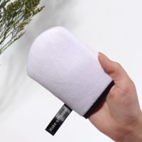 Варежка для умывания, 12,5 × 10 см, с подвесом, цвет белый/чёрный Варежка для умывания, 12,5 × 10 см, с подвесом, цвет белый/чёрный