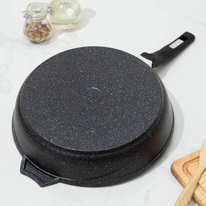 Сковорода &laquo;Гранит Star&raquo;, d=30 см, пластиковая ручка, антипригарное покрытие, тёмно-синий