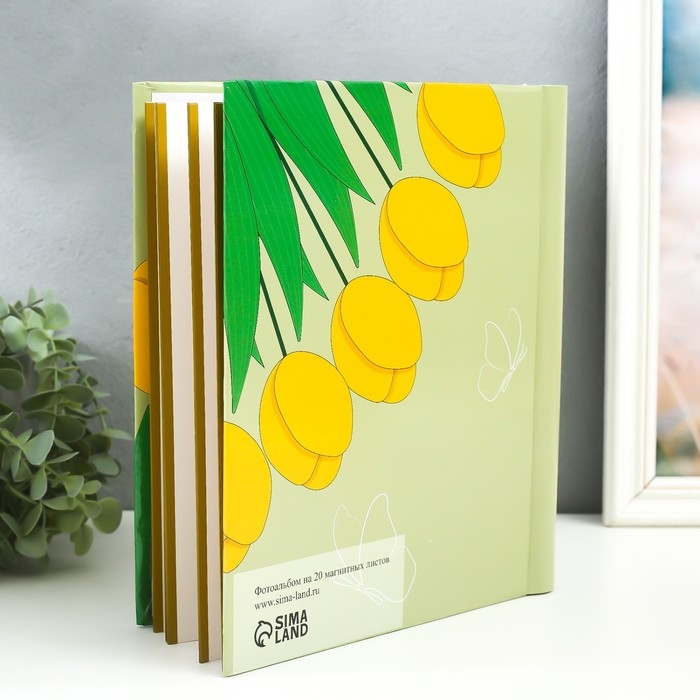 Фотоальбом магнитный 20 листов Фотоальбом магнитный 20 листов "Тюльпаны. Моменты счастья" 29х24х2 см