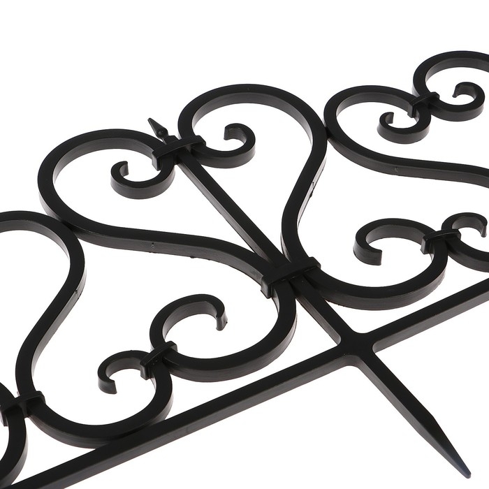 Ограждение декоративное, 32 &times; 300 см, 6 секций, пластик, чёрное