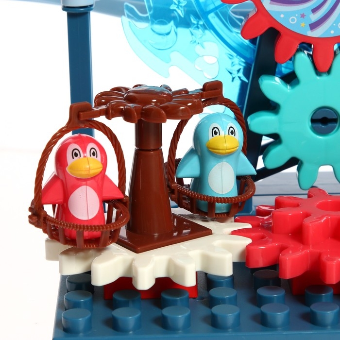 Конструктор развивающий с шестерёнками &laquo;Весёлые паровозики&raquo;, 33 детали