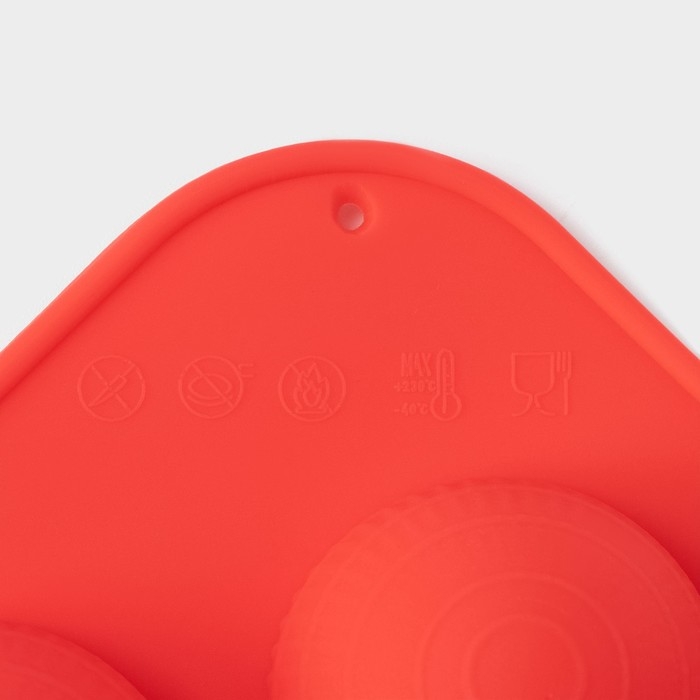 Форма для шоколада новогодняя Доляна «Шар», силикон, 15×15×2 см, 6 ячеек, цвет красный Форма для шоколада новогодняя Доляна «Шар», силикон, 15×15×2 см, 6 ячеек, цвет красный