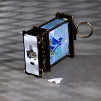 Светодиодная фигура &laquo;Снегурочка&raquo; 7.6 &times; 13.5 &times; 3.2 см, пластик, батарейки AG13х3 (в комплекте), свечение тёплое белое