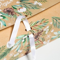 Коробка подарочная новогодняя складная &laquo;Волшебства и сказки&raquo;, 31 х 24.5 х 8 см, Новый год