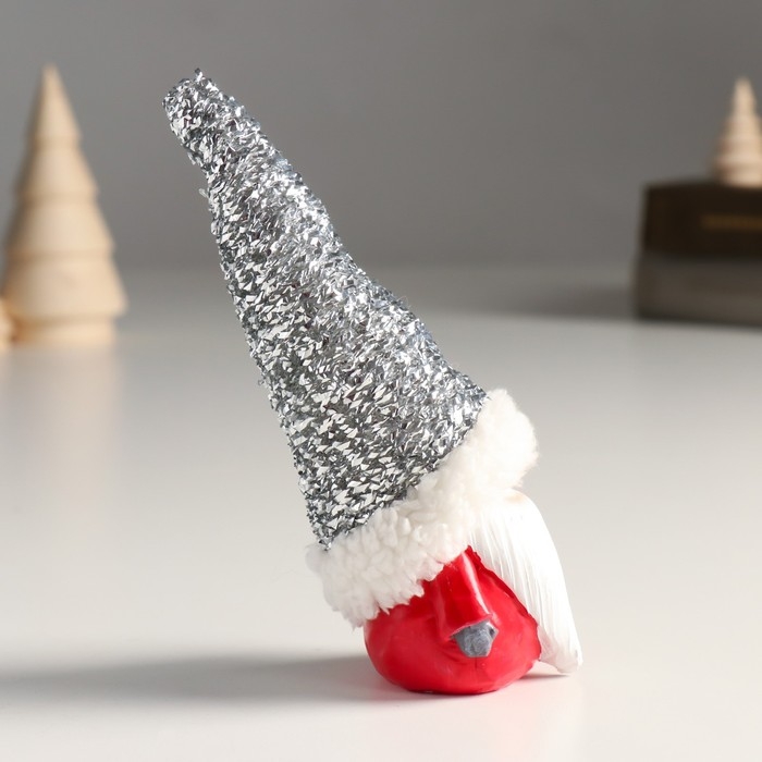 Сувенир полистоун Сувенир полистоун "Дедушка Мороз в красной шубе, колпак с мишурой" 4,5х4х14 см