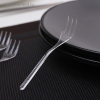 Вилка пластиковая одноразовая для фуршетов, 10 см, цвет прозрачный, 50 шт/уп Вилка пластиковая одноразовая для фуршетов, 10 см, цвет прозрачный, 50 шт/уп