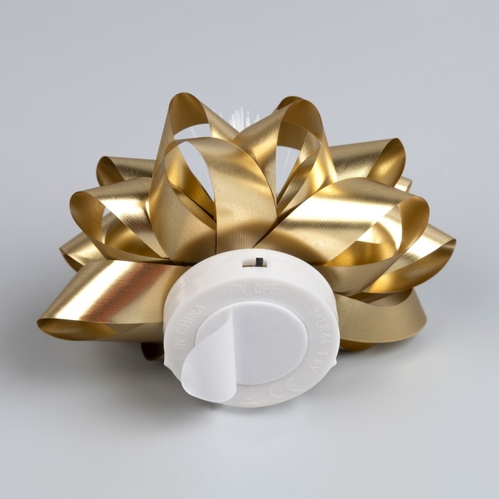 Светодиодная игрушка &laquo;Бант-звезда&raquo; 9 &times; 6 &times; 9 см, батарейки LR44х3 (в комплекте), свечение мульти, золотистая