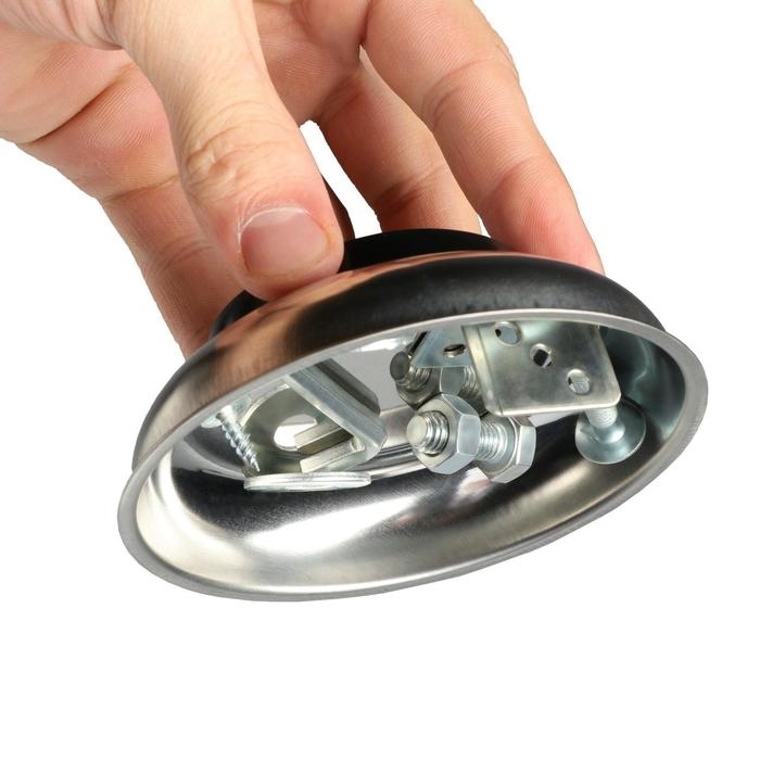 Магнитная тарелка для проведения слесарных работ, диаметр 108 мм Магнитная тарелка для проведения слесарных работ, диаметр 108 мм