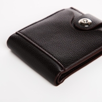 Портмоне мужское на магните, отдел для купюр, для карт, для монет, цвет коричневый Портмоне мужское на магните, отдел для купюр, для карт, для монет, цвет коричневый