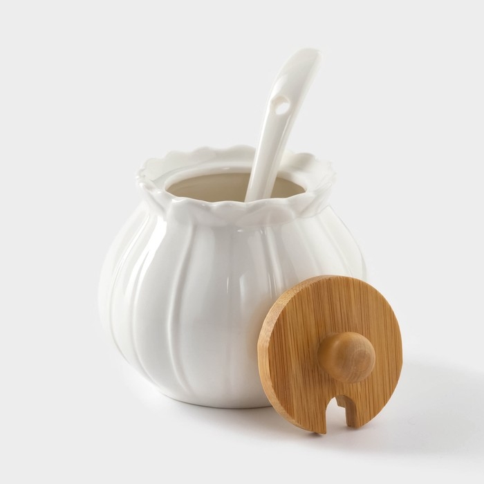 Набор фарфоровый сервировочный BellaTenero «Тюльпан», 4 предмета: молочник 200 мл, сахарница с крышкой 170 мл, бамбуковая подставка, ложка, цвет белый Набор фарфоровый сервировочный BellaTenero «Тюльпан», 4 предмета: молочник 200 мл, сахарница с крышкой 170 мл, бамбуковая подставка, ложка, цвет белый