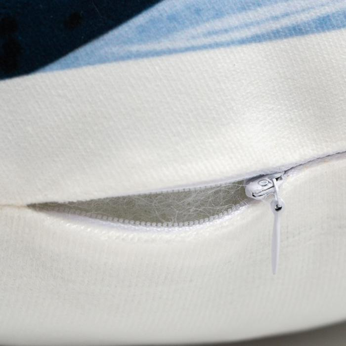 Подушка декоративная Этель &laquo;Кит&raquo;, 60х35 см, велюр, 100% полиэстер