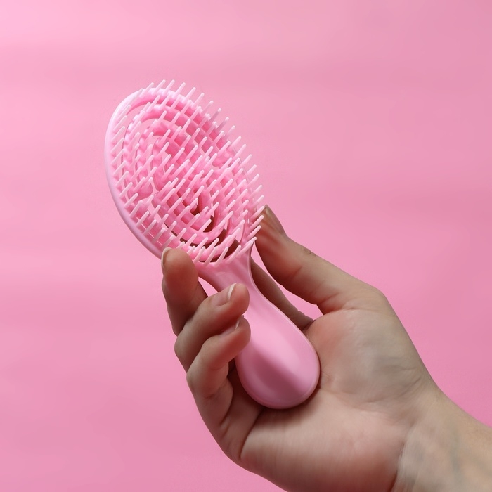 Расчёска - мини массажная, 5,5 &times; 14 см, цвет нежно - розовый