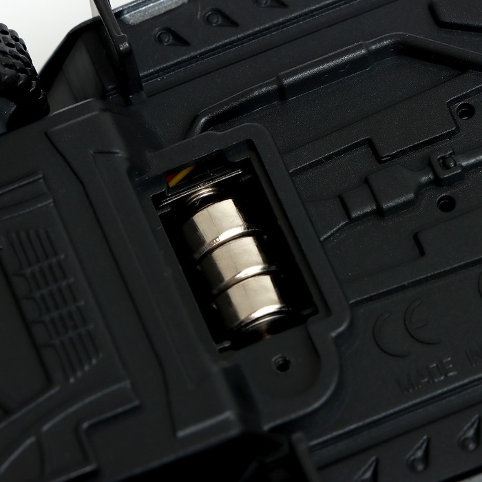 Машина металлическая «УАЗ 3962. Милиция», инерция, 1:24, свет и звук Машина металлическая «УАЗ 3962. Милиция», инерция, 1:24, свет и звук