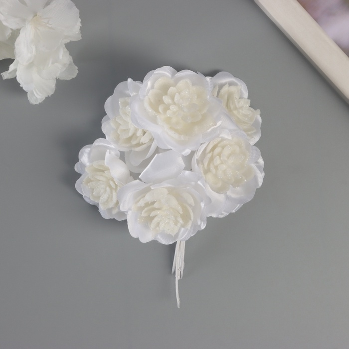 Декор для творчества Декор для творчества "Камелия" белый (1 набор=1 букет) в букете 6 шт 4х11 см