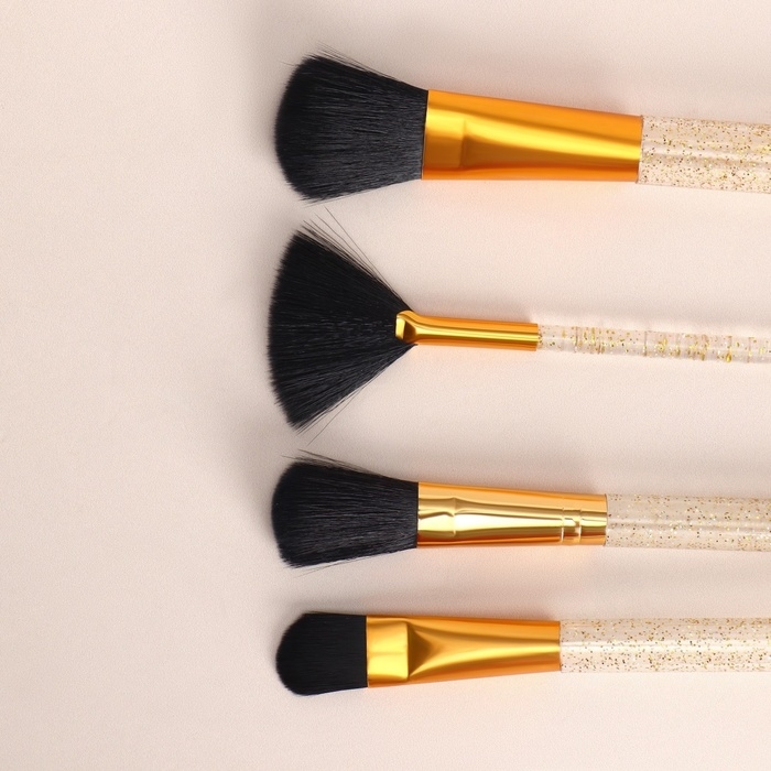 Набор кистей для макияжа, 12 предметов, футляр, цвет МИКС