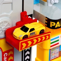 Парковка &laquo;Город&raquo; с 6 машинками и лифтом, свет и звук