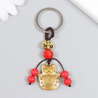 Брелок "Манэки-нэко" под золото 9х3х0,8 см Брелок "Манэки-нэко" под золото 9х3х0,8 см