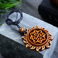 Оберег "Валькирия" солнечный кедр, символ защиты и мудрости Оберег "Валькирия" солнечный кедр, символ защиты и мудрости